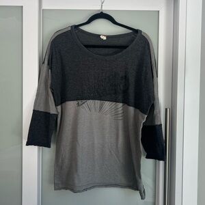 We The Free Vintage Women’s Two-Tone Gray and Charcoal Long Sleeve Top